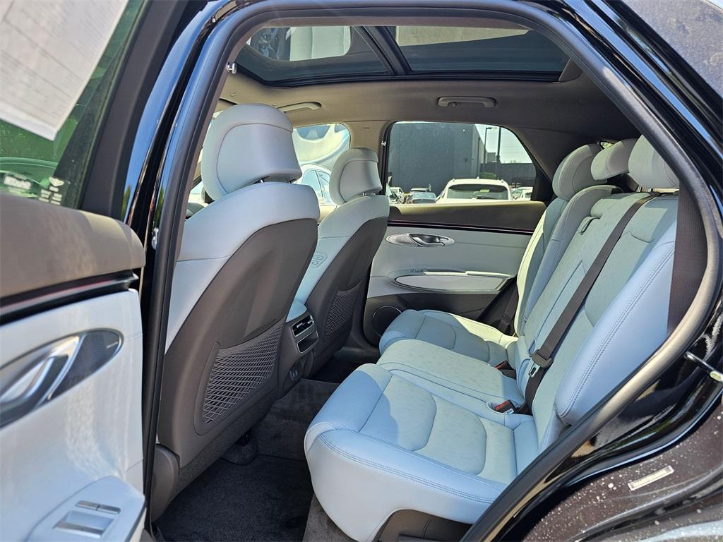 new 2026 Genesis GV70 car