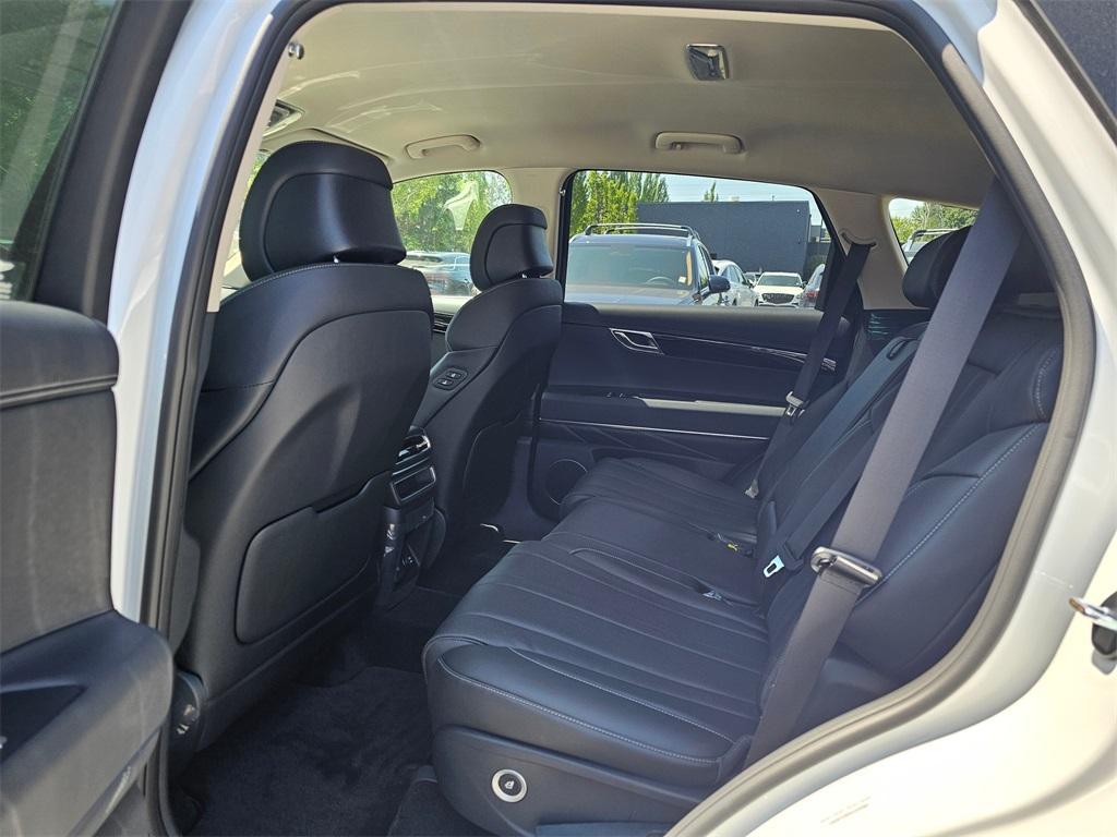 new 2025 Genesis GV80 car, priced at $59,650