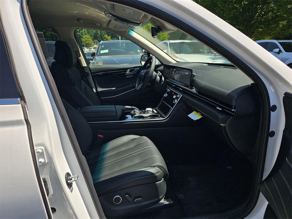 new 2025 Genesis GV80 car, priced at $59,650