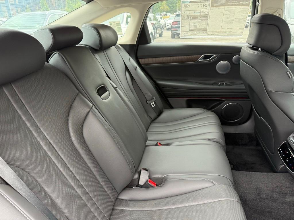 new 2025 Genesis G80 car, priced at $62,215