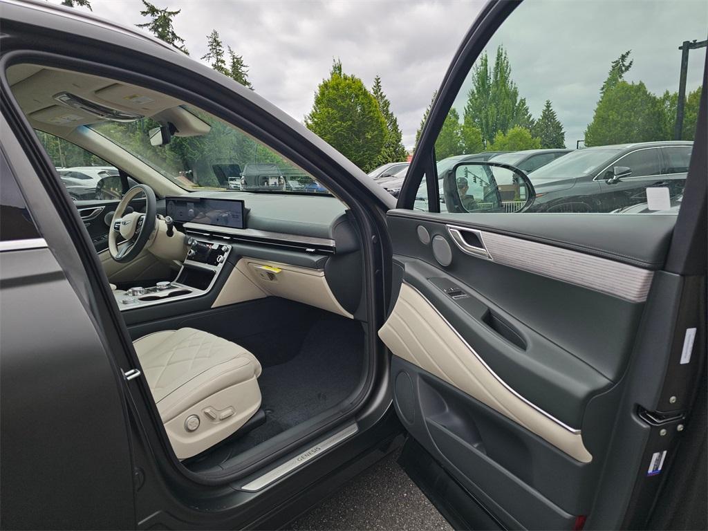 new 2025 Genesis GV80 car, priced at $83,734