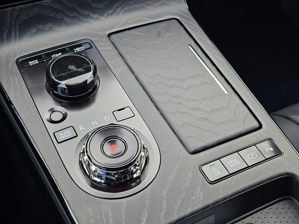 new 2026 Genesis G80 car, priced at $81,560