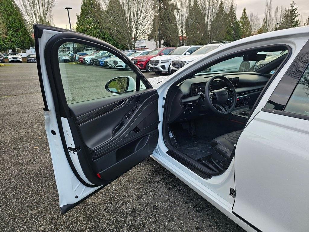 new 2026 Genesis G80 car, priced at $81,560