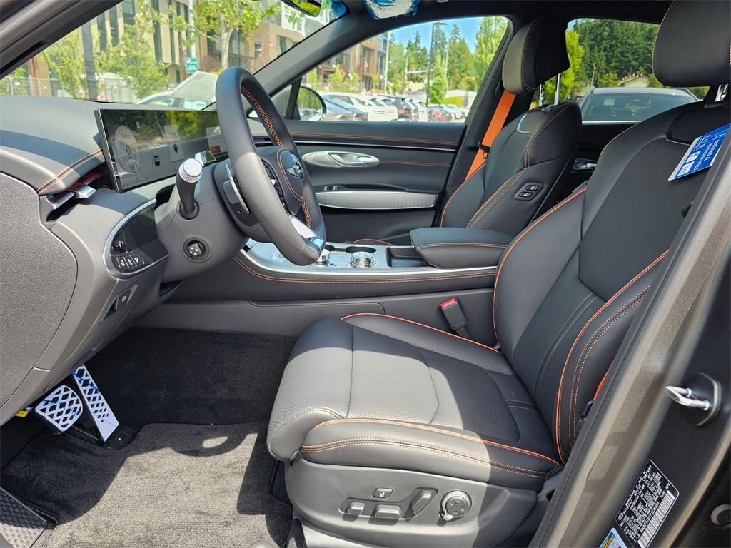 new 2026 Genesis GV70 car