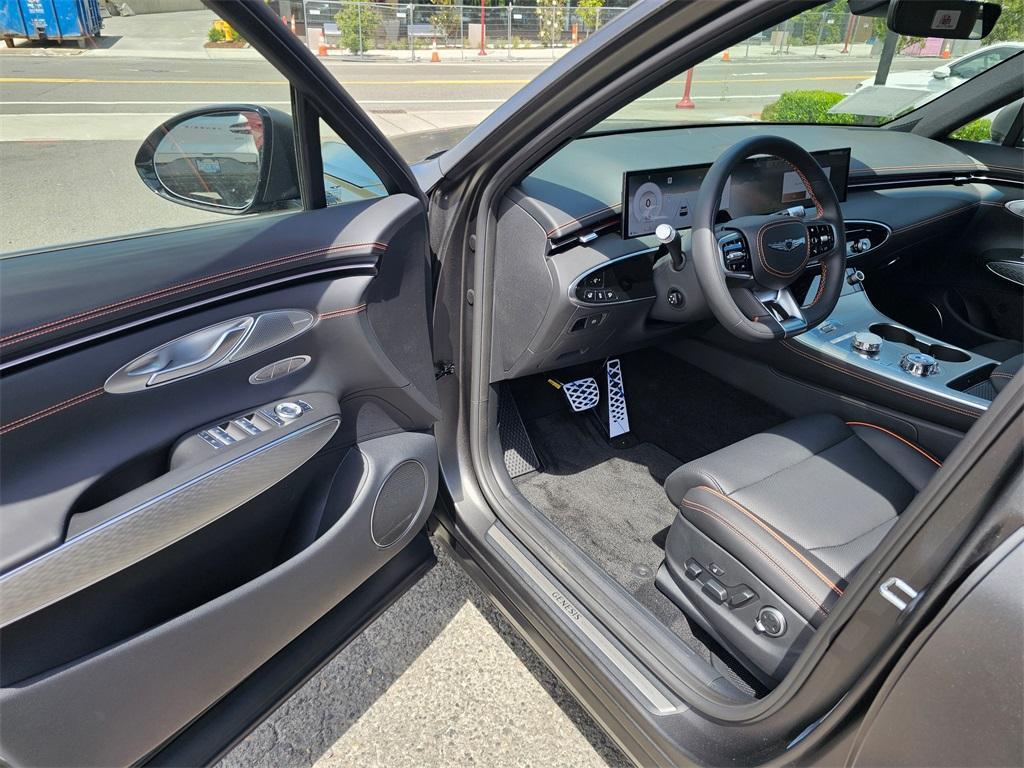 new 2026 Genesis GV70 car