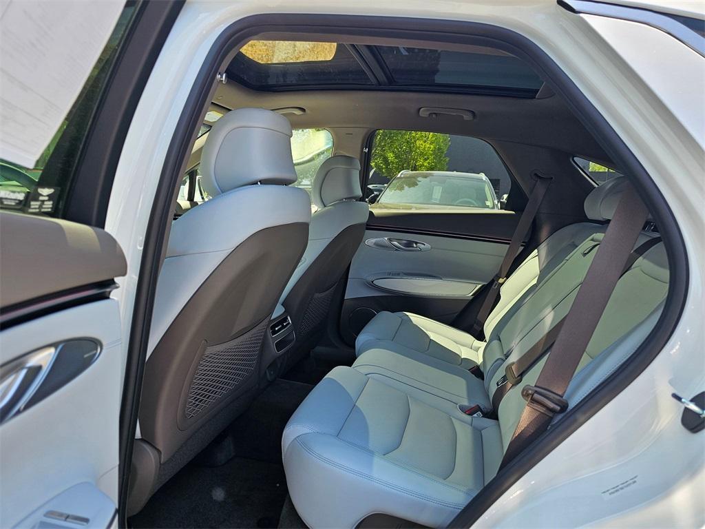 new 2026 Genesis GV70 car