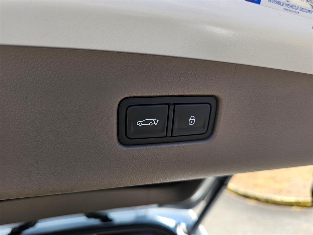new 2026 Genesis GV70 car
