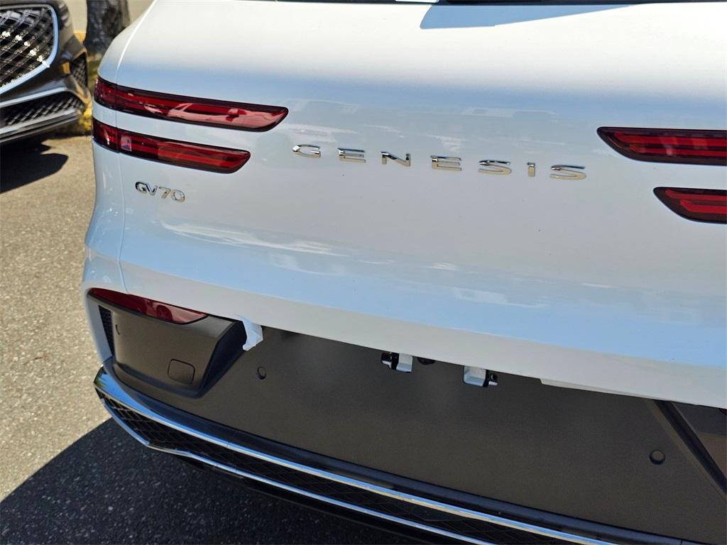 new 2026 Genesis GV70 car