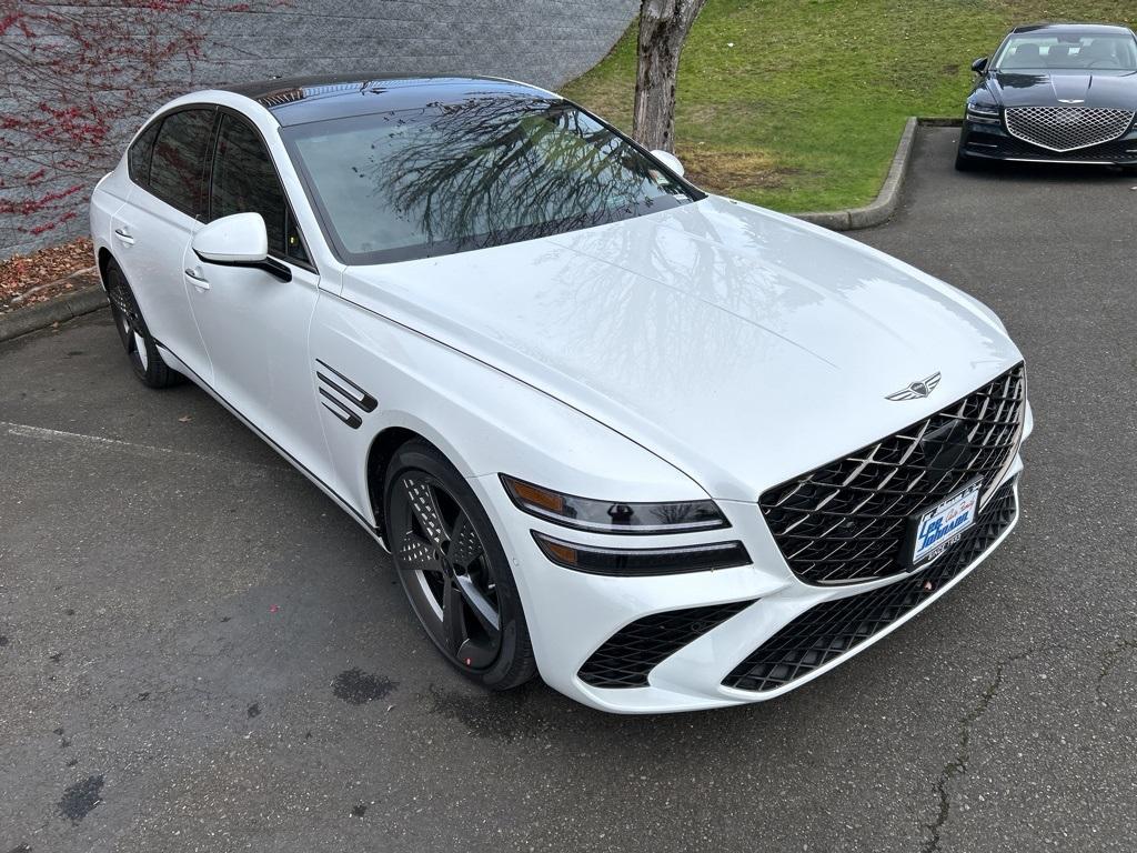 new 2025 Genesis G80 car, priced at $79,090