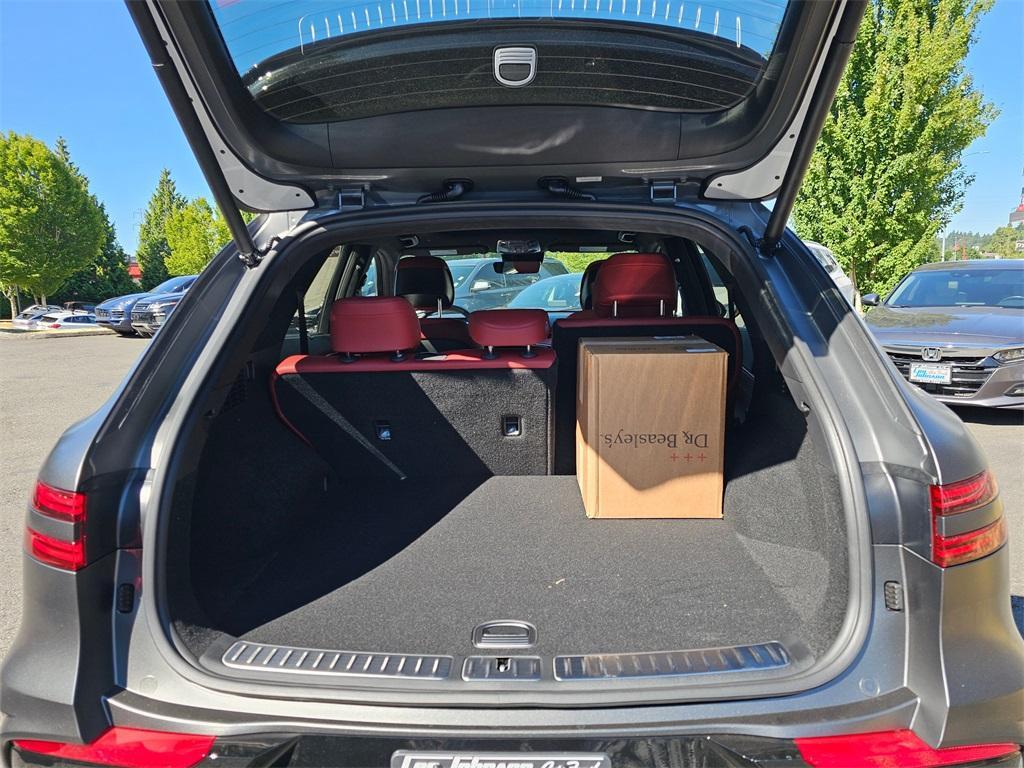 new 2026 Genesis GV70 car