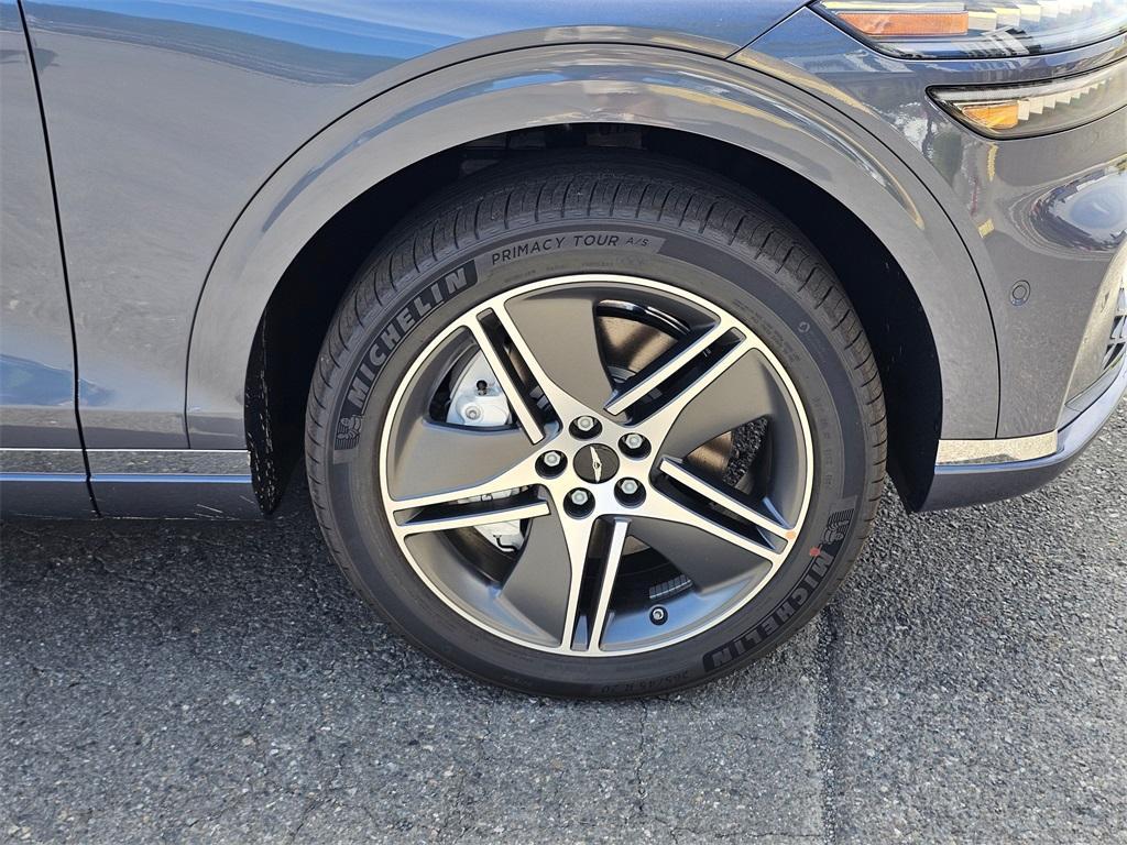 new 2026 Genesis Electrified GV70 car