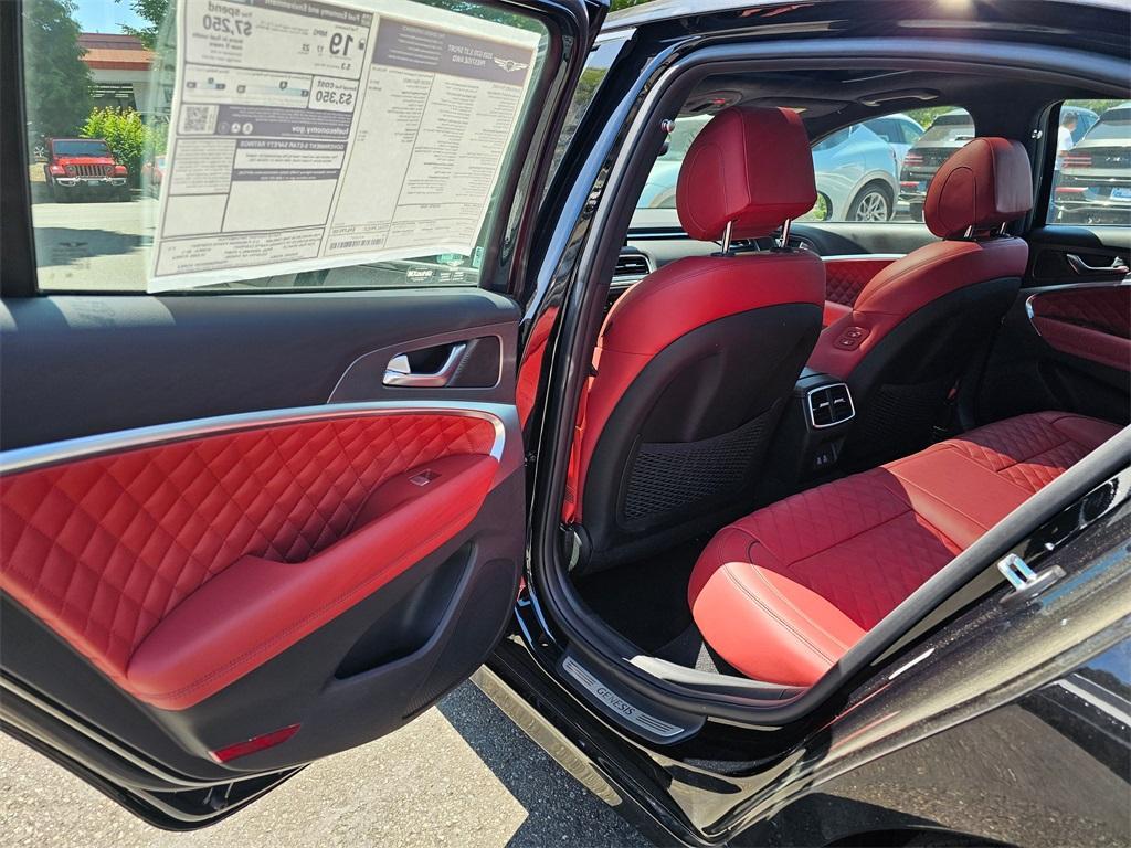 new 2025 Genesis G70 car, priced at $58,275