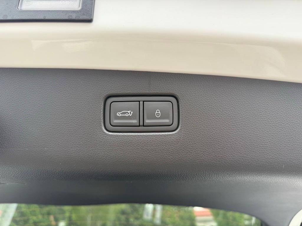 new 2026 Genesis GV70 car