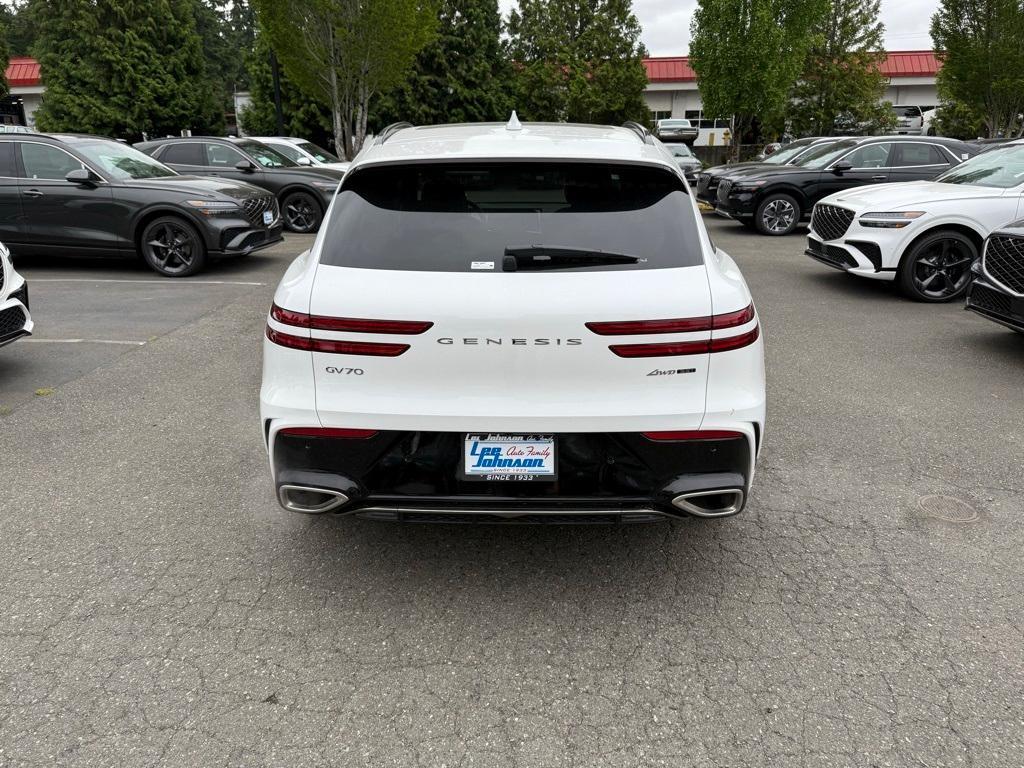 new 2026 Genesis GV70 car