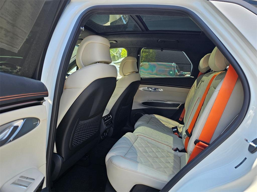 new 2026 Genesis GV70 car
