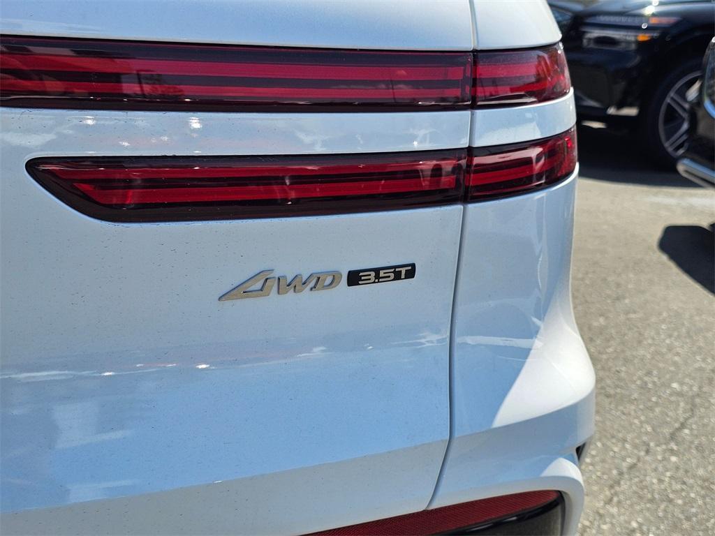 new 2026 Genesis GV70 car