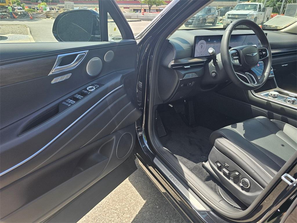new 2025 Genesis GV80 car, priced at $73,750