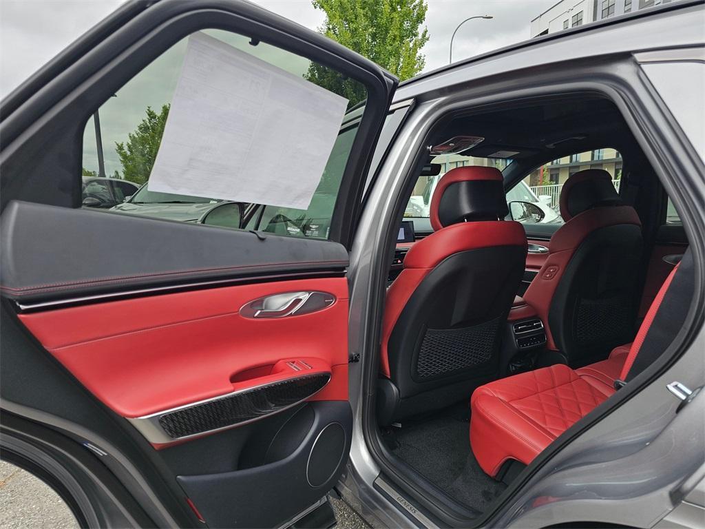 new 2026 Genesis GV70 car