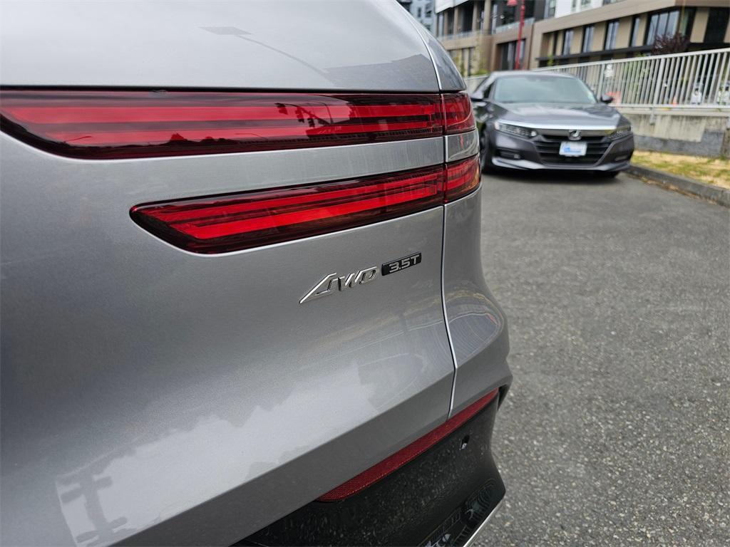 new 2026 Genesis GV70 car