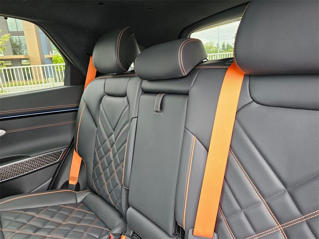 new 2026 Genesis GV70 car