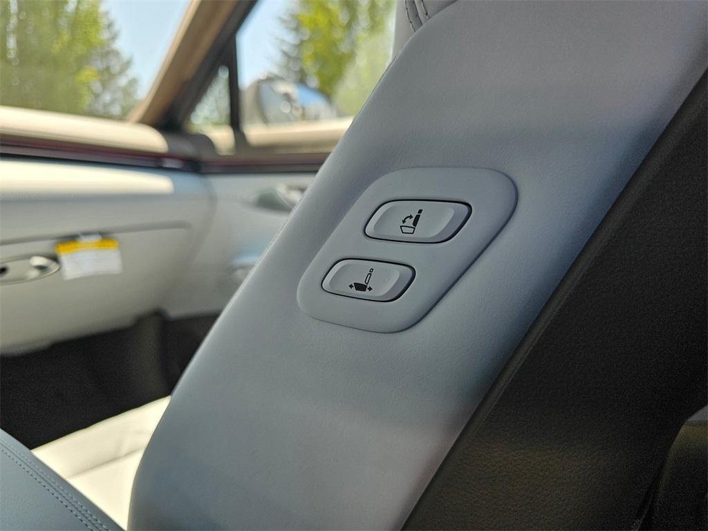 new 2026 Genesis Electrified GV70 car