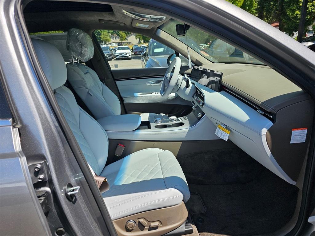 new 2026 Genesis Electrified GV70 car