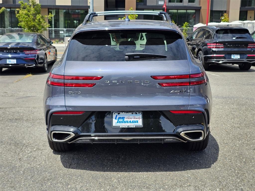new 2026 Genesis GV70 car