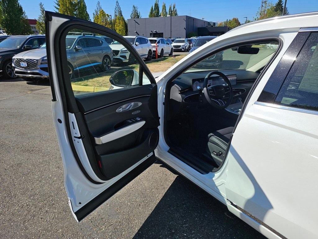 new 2026 Genesis GV70 car, priced at $59,270