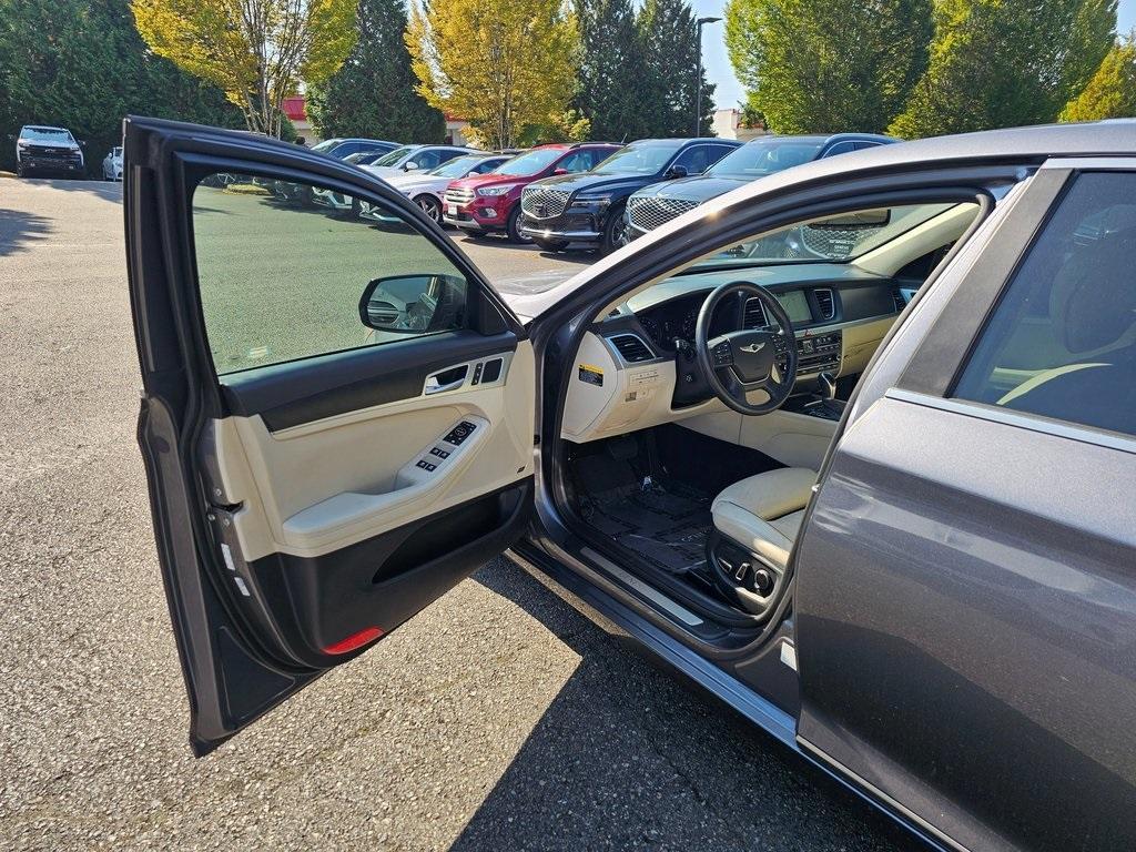 used 2020 Honda CR-V car, priced at $23,995