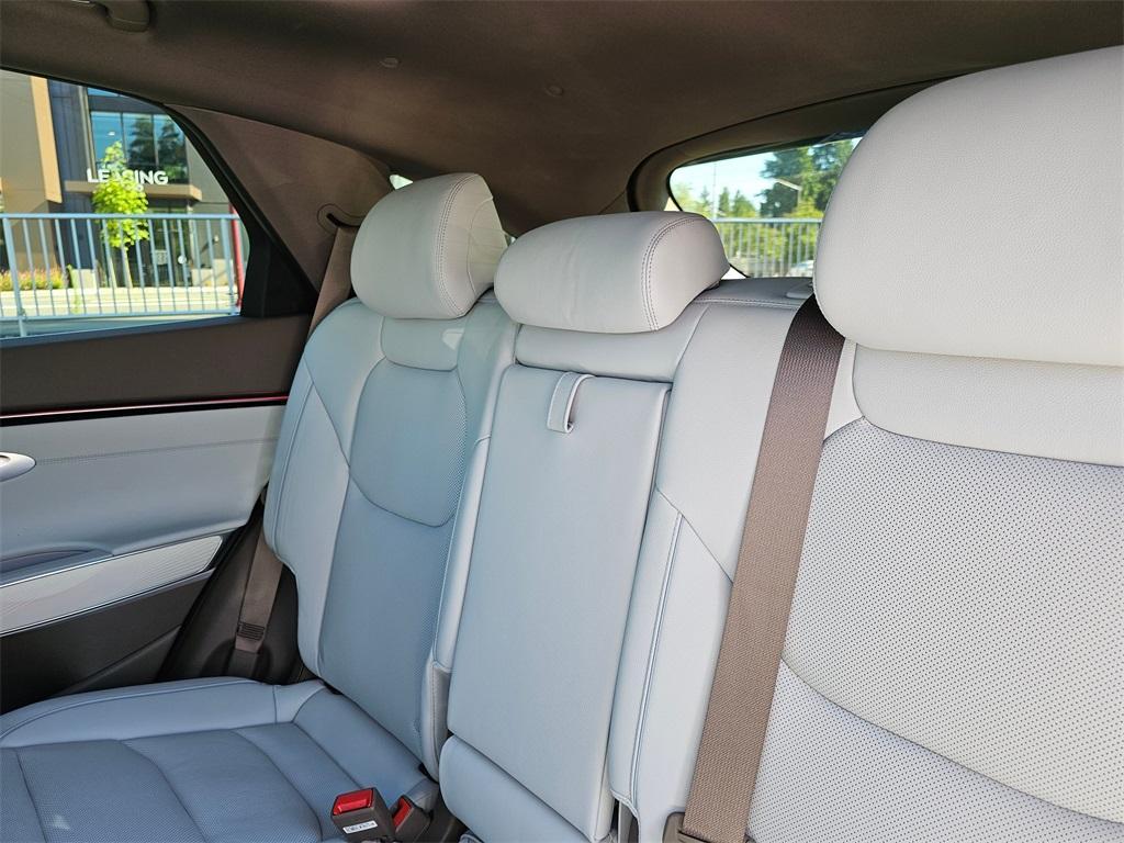 new 2026 Genesis GV70 car