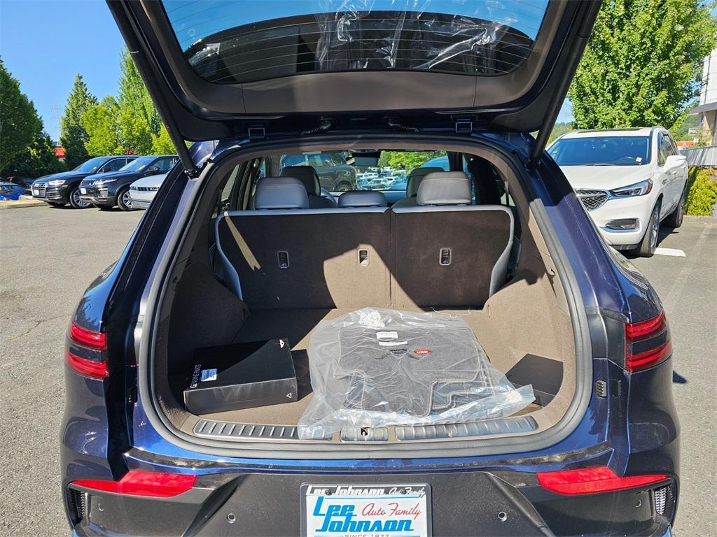 new 2026 Genesis GV70 car