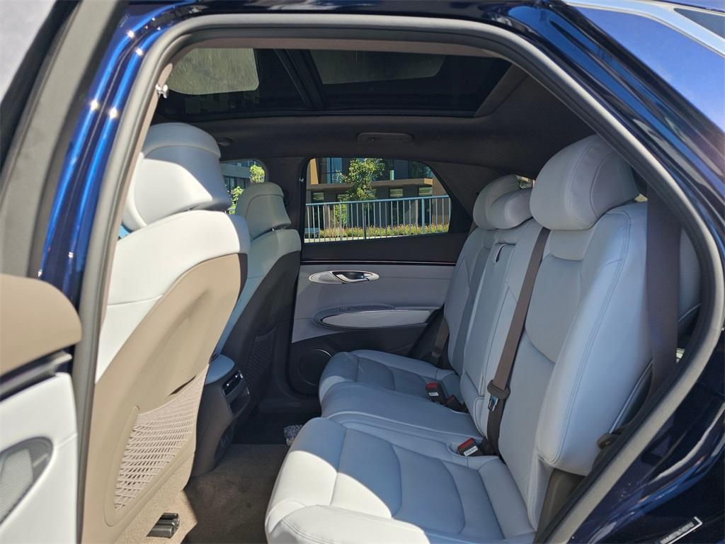 new 2026 Genesis GV70 car