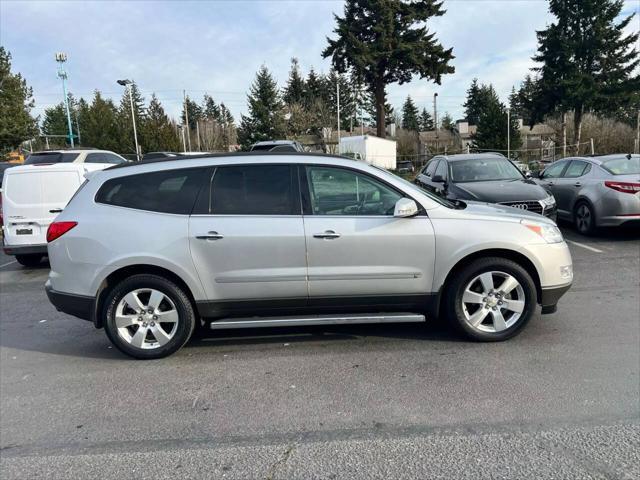 used 2009 Chevrolet Traverse car, priced at $6,900