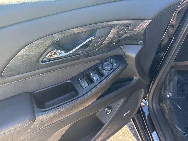 used 2023 Chevrolet Traverse car, priced at $42,999