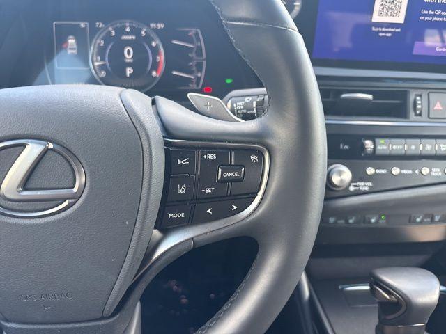 used 2025 Lexus ES 350 car, priced at $46,300