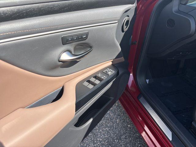 used 2025 Lexus ES 350 car, priced at $46,300