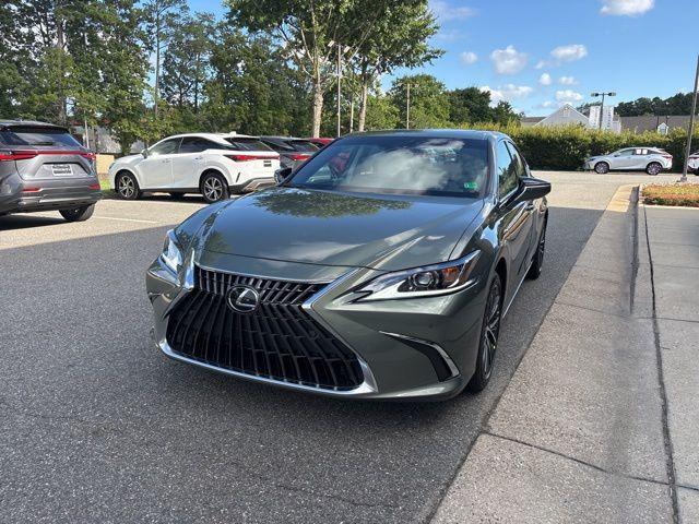 new 2025 Lexus ES 350 car, priced at $50,170