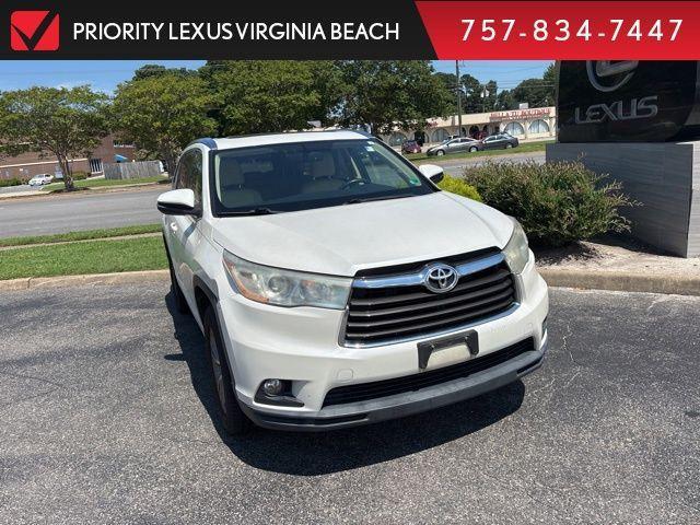 used 2014 Toyota Highlander car, priced at $17,779