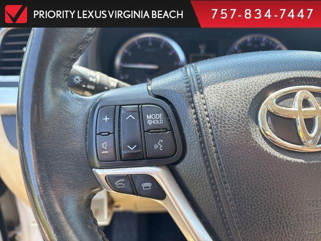 used 2014 Toyota Highlander car, priced at $17,779