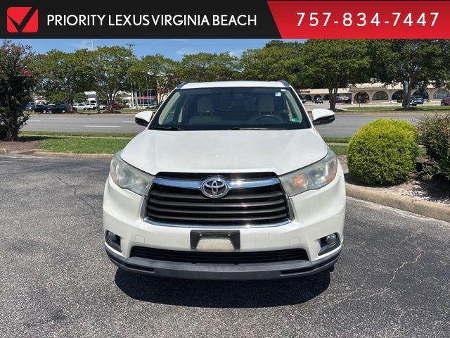used 2014 Toyota Highlander car, priced at $17,779