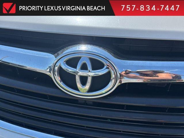 used 2014 Toyota Highlander car, priced at $17,779
