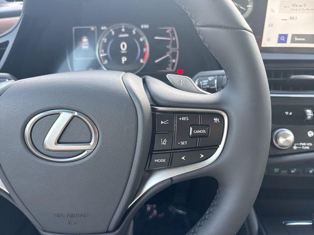 new 2025 Lexus ES 350 car, priced at $50,889
