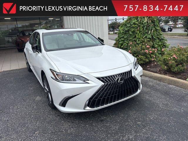 new 2025 Lexus ES 300h car, priced at $55,224