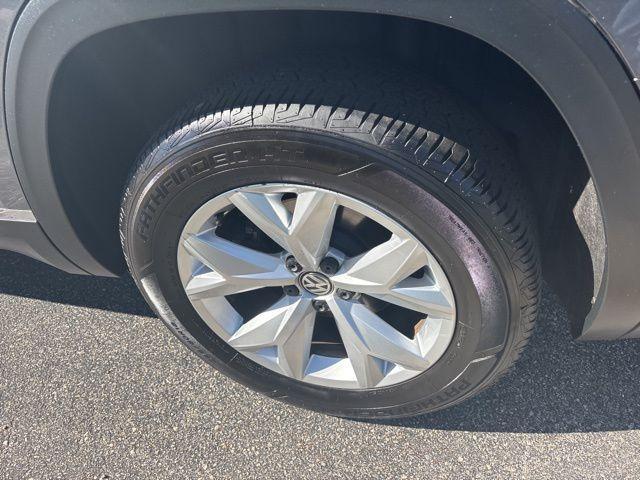 used 2018 Volkswagen Atlas car, priced at $15,999