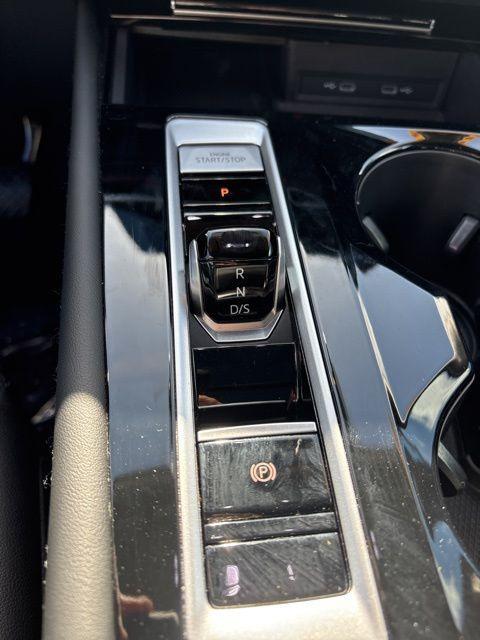 used 2024 Volkswagen Atlas car, priced at $33,819