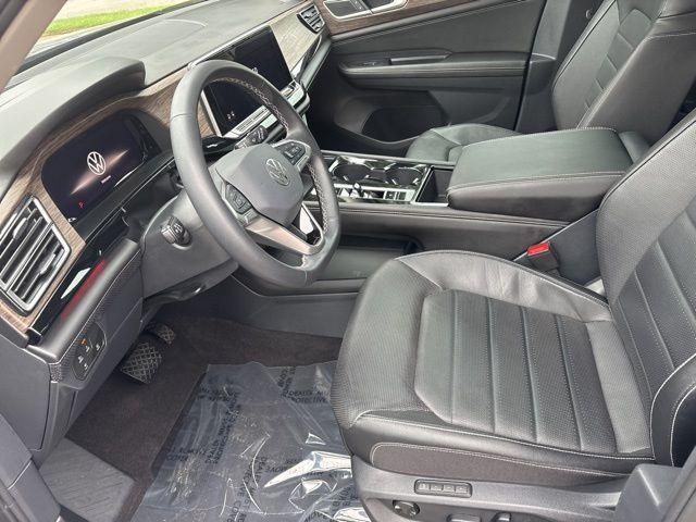 used 2024 Volkswagen Atlas car, priced at $33,819