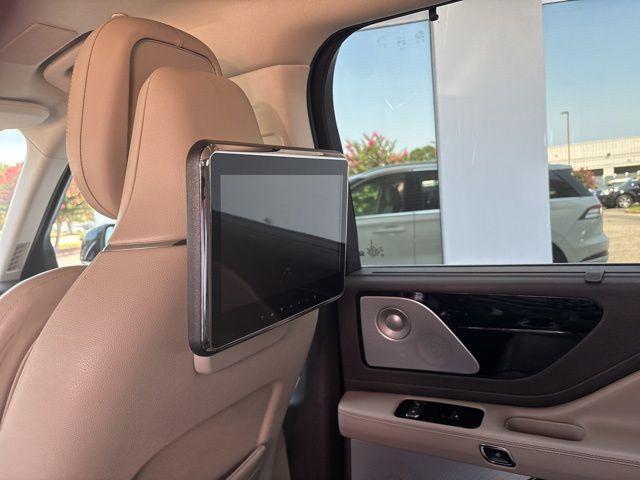 used 2020 Lincoln Aviator car, priced at $37,997