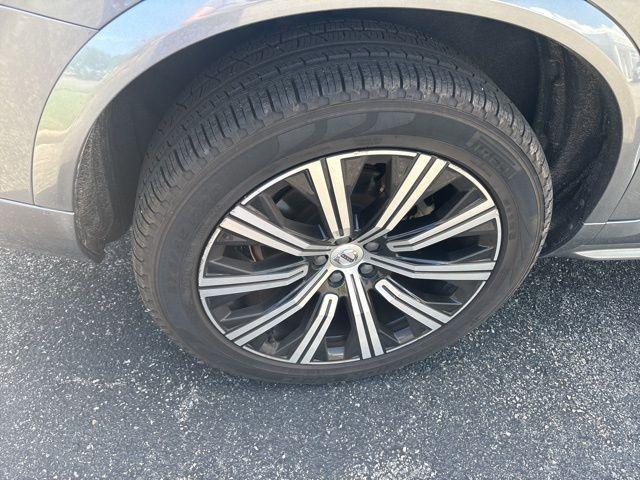 used 2020 Volvo XC90 car, priced at $35,880