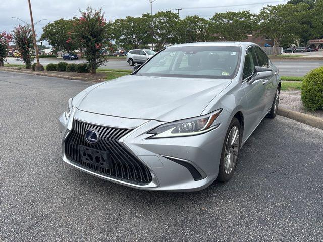 used 2019 Lexus ES 300h car, priced at $31,930