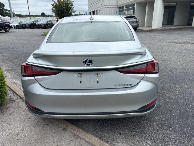 used 2019 Lexus ES 300h car, priced at $31,930